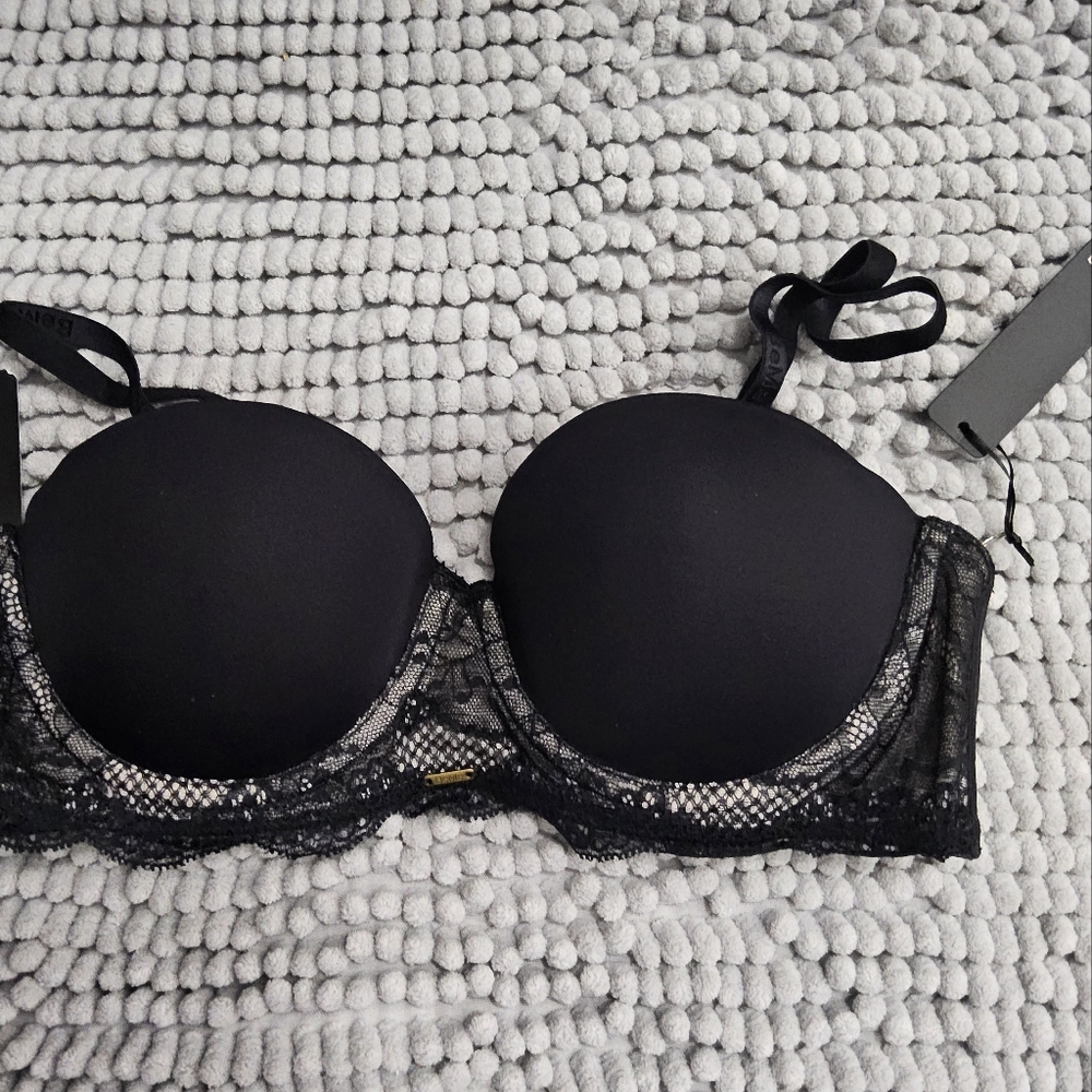 1 New BeMe New York Black Bra size 32B